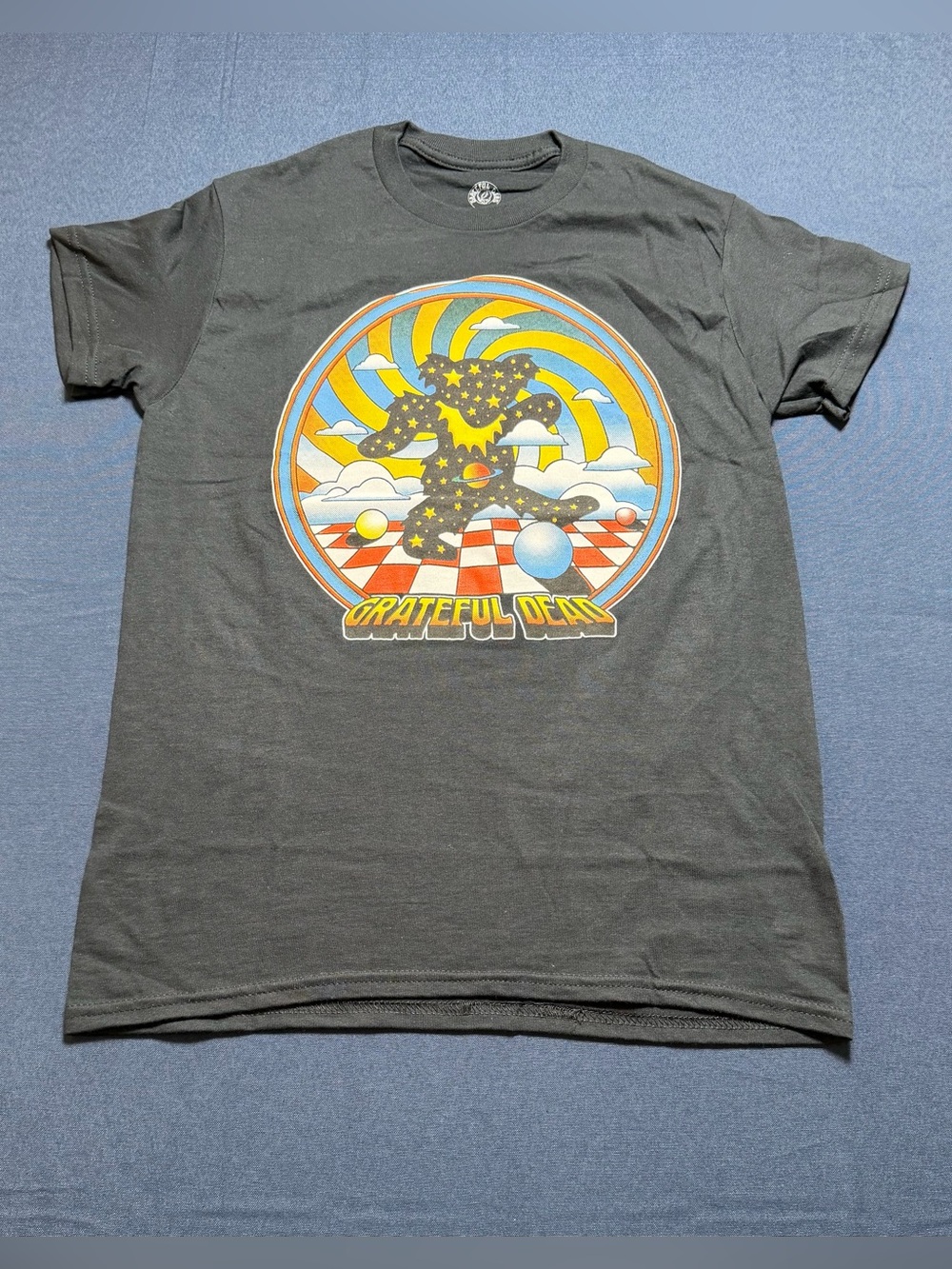 100% Cotton Small NWOT Grateful Dead Dancing Bear Graphic T-Shirt
